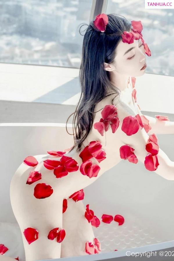   [XiuRen]高清写真图 2024.03.05 No.8175 瑜伽喵 新人美臀第46张图片